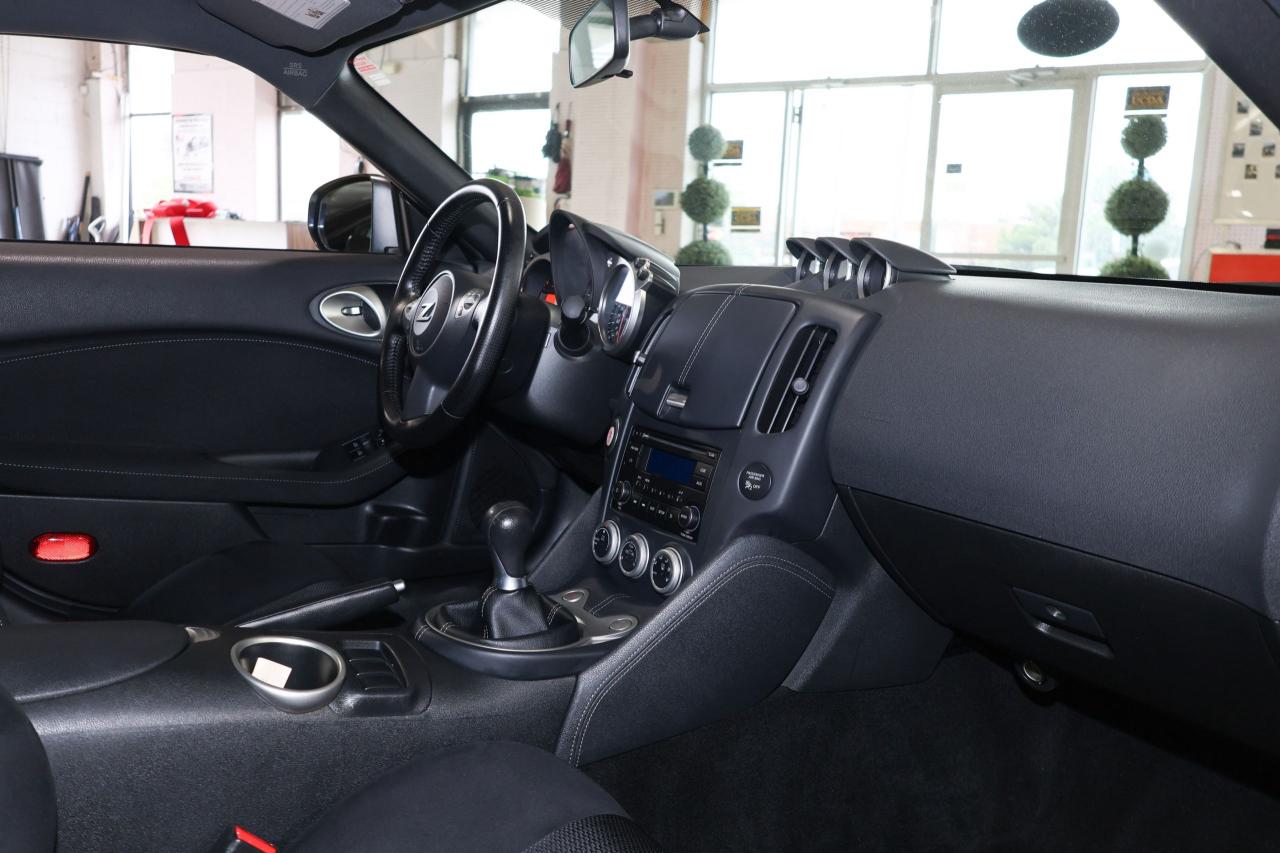 2017 Nissan 370Z - CLEAN CARFAX|6SPDMANUAL|ALLOYS|PUSHSTART - Photo #10