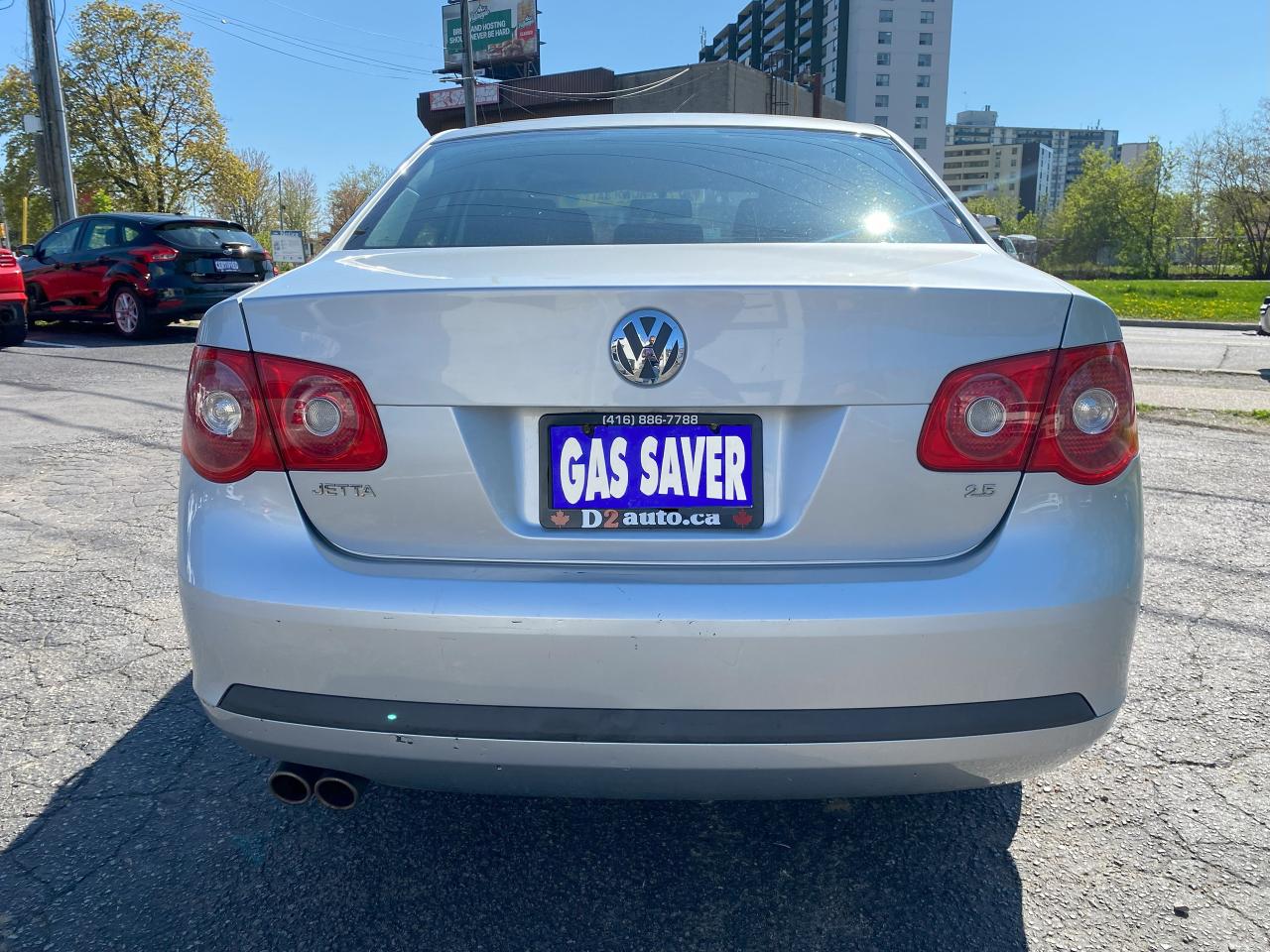 2006 Volkswagen Jetta 5 Speed Manual/2.5L Gas Saver/No Accidents - Photo #7