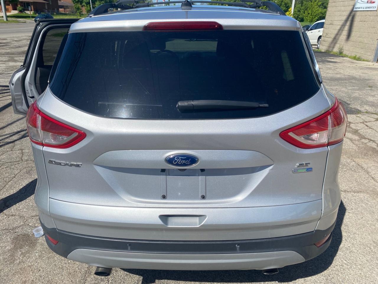 2015 Ford Escape SE - Photo #9