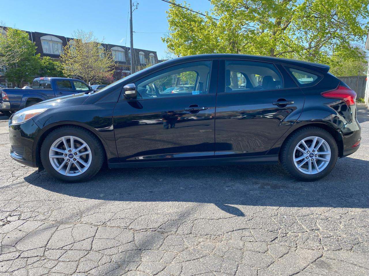 2017 Ford Focus Comes Certified/Gas Saver/Automatic/Backup Camera - Photo #2