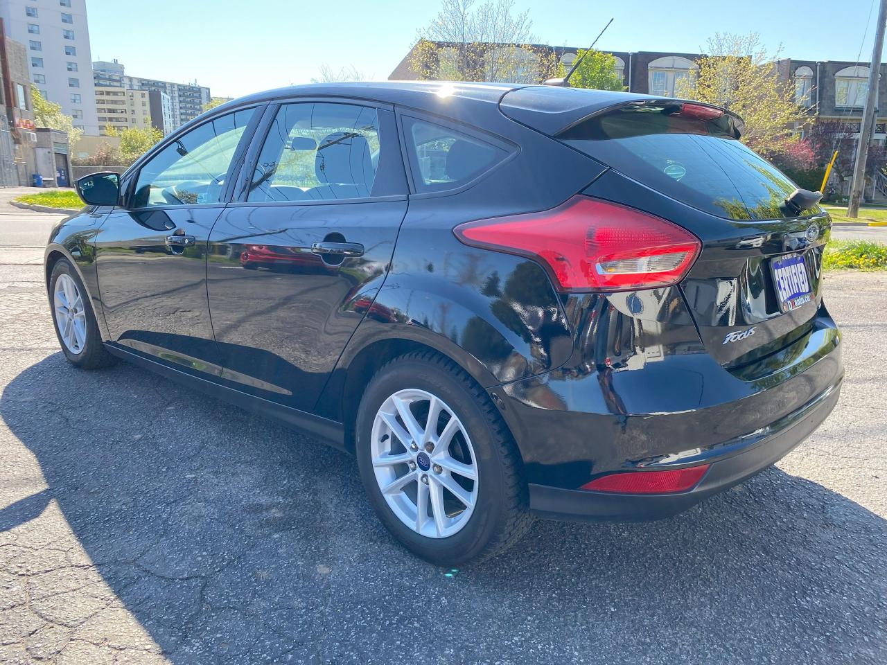 2017 Ford Focus Comes Certified/Gas Saver/Automatic/Backup Camera - Photo #8