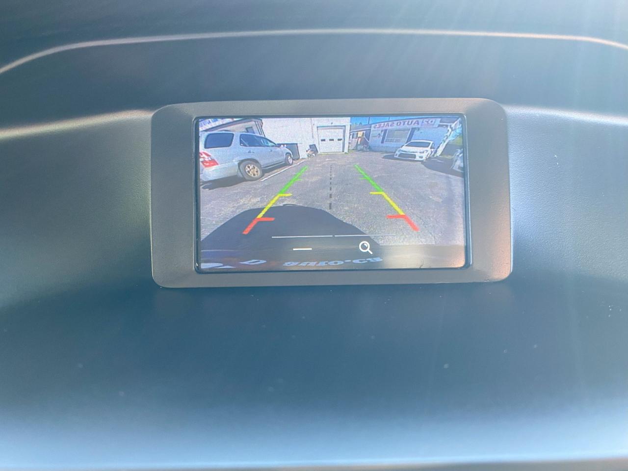 2017 Ford Focus Comes Certified/Gas Saver/Automatic/Backup Camera - Photo #17