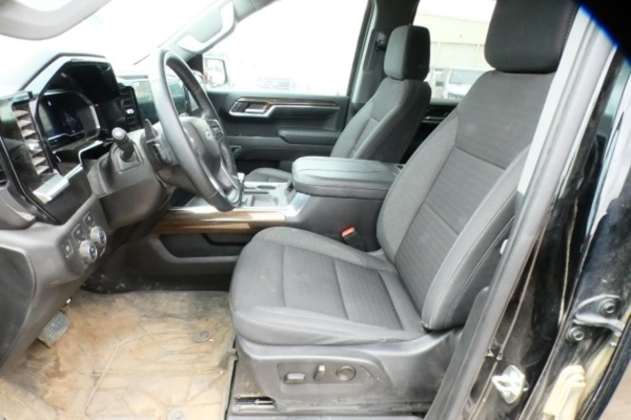 2023 Chevrolet Silverado 1500 RST w/Htd cloth, Nav rdy, BUC - Photo #10