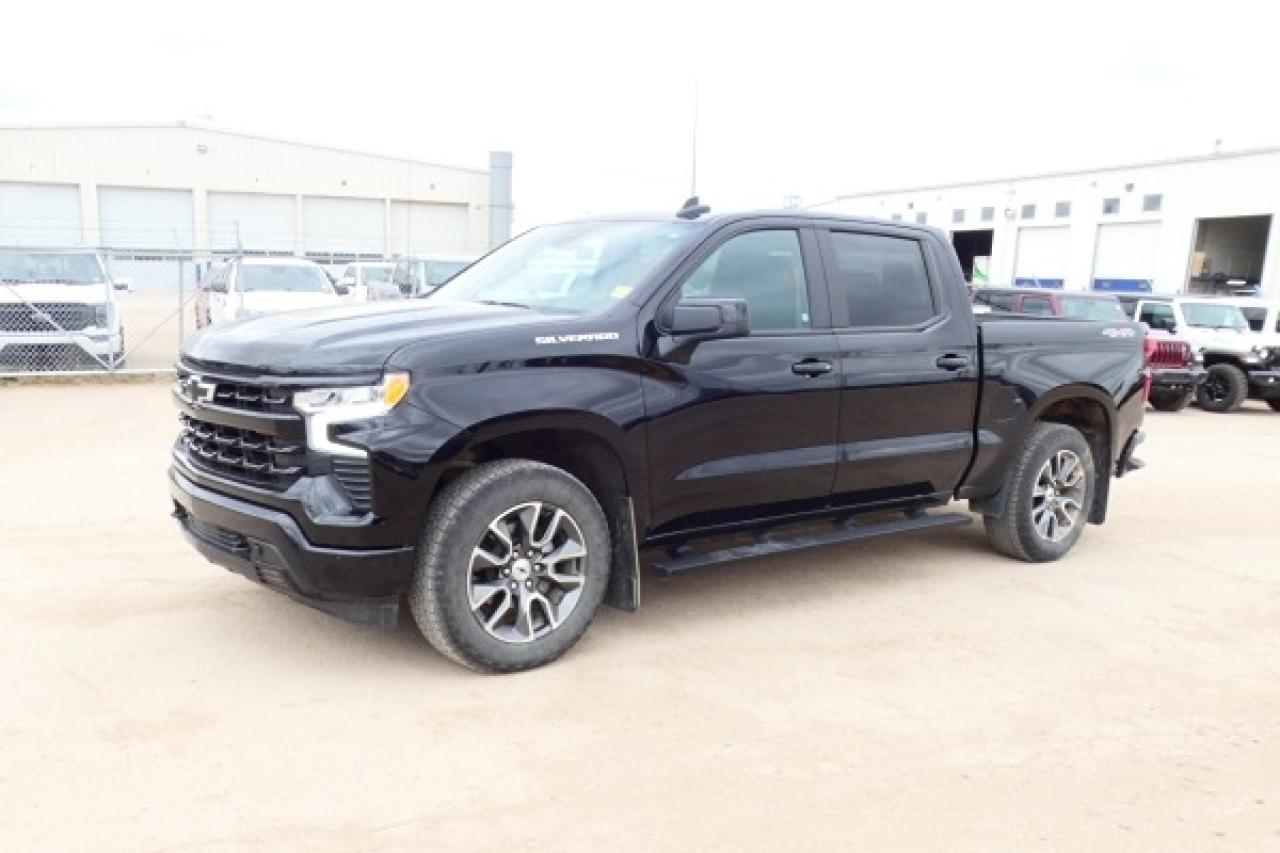 2023 Chevrolet Silverado 1500 RST w/Htd cloth, Nav rdy, BUC - Photo #2