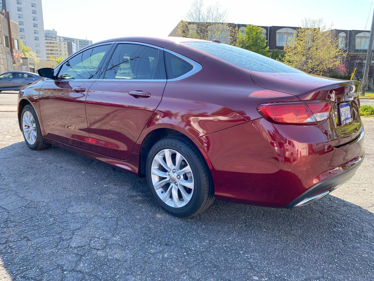 2015 Chrysler 200 Comes Certified/Leather/Htd Seats/Remote Start - Photo #8