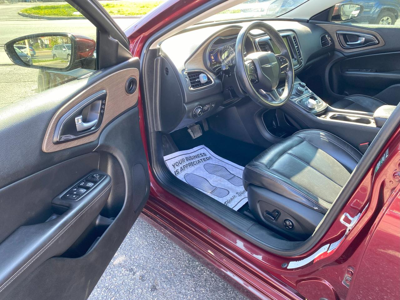 2015 Chrysler 200 Comes Certified/Leather/Htd Seats/Remote Start - Photo #11