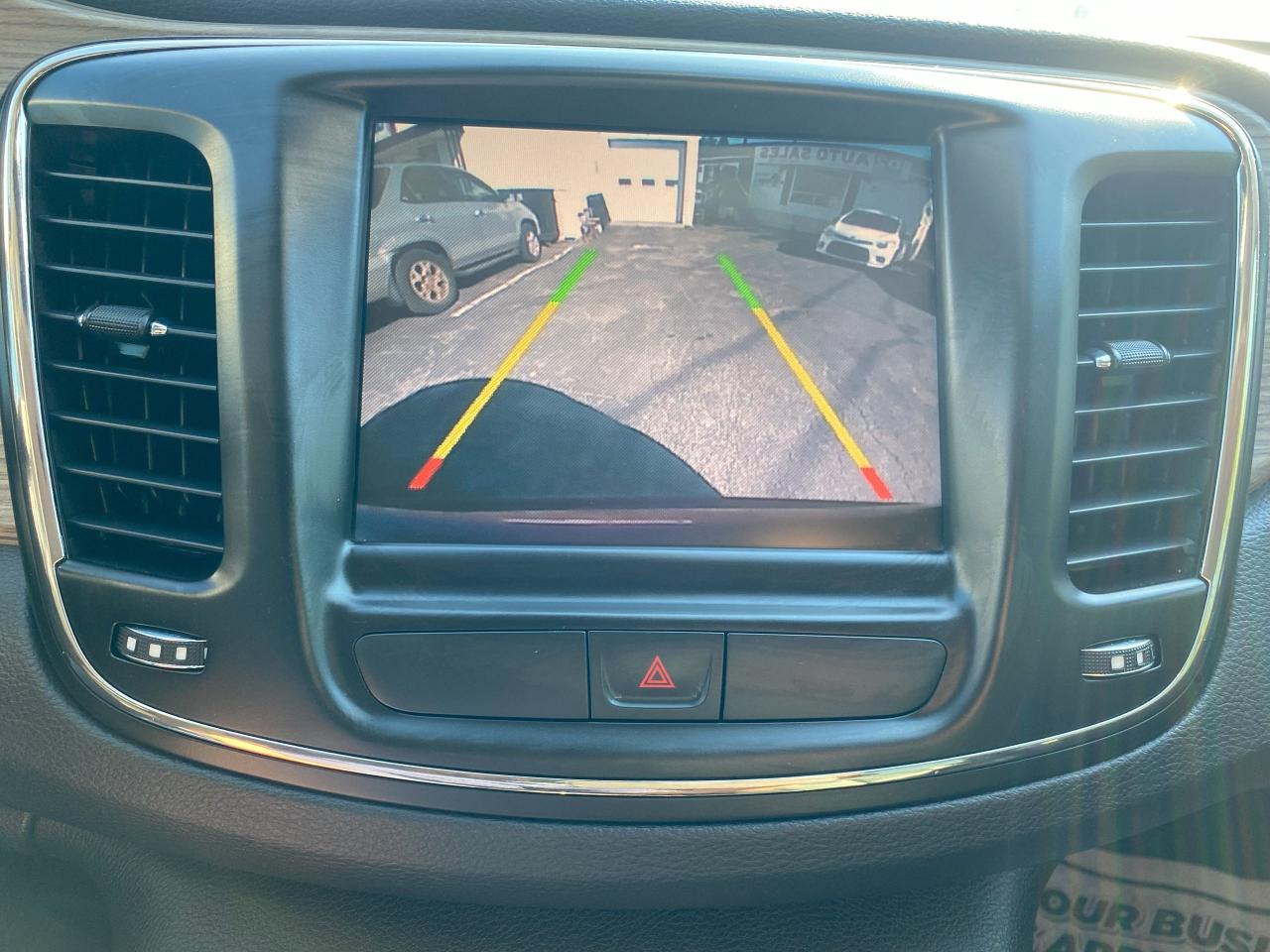 2015 Chrysler 200 Comes Certified/Leather/Htd Seats/Remote Start - Photo #16