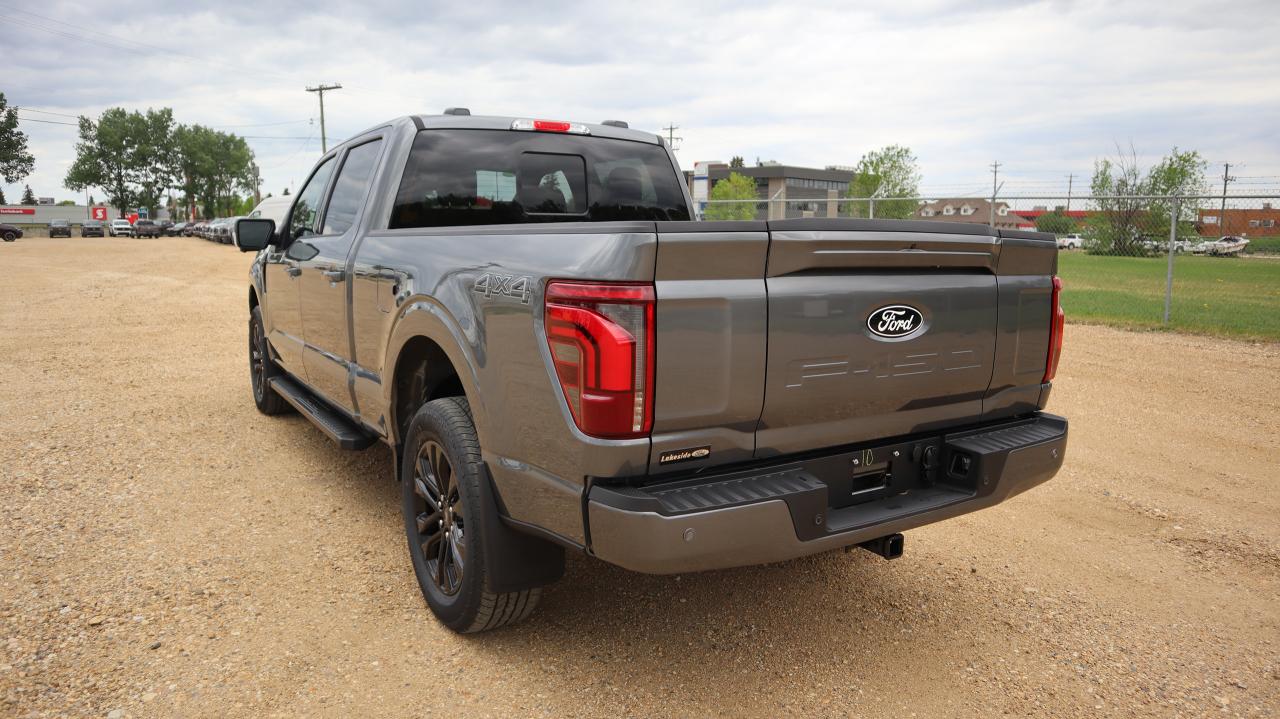 2025 Ford F-150 Lariat Photo3