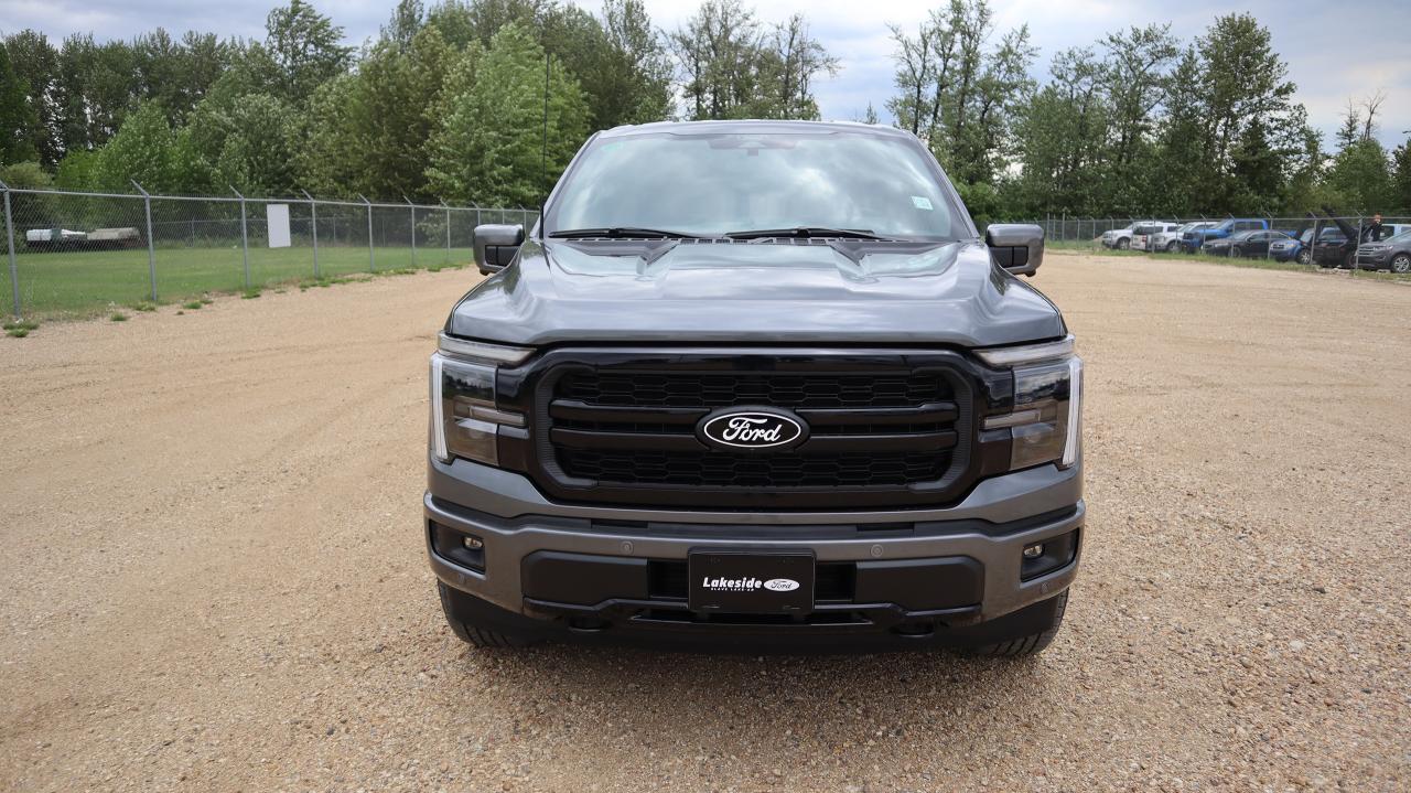 2025 Ford F-150 Lariat Photo