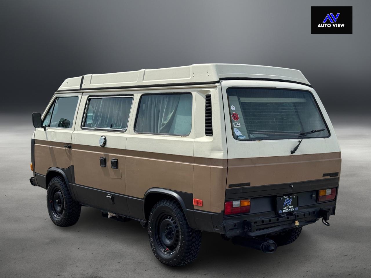 1983 Volkswagen Vanagon Campmobile **NEW MOTOR / TRANSMISSION** - Photo #7