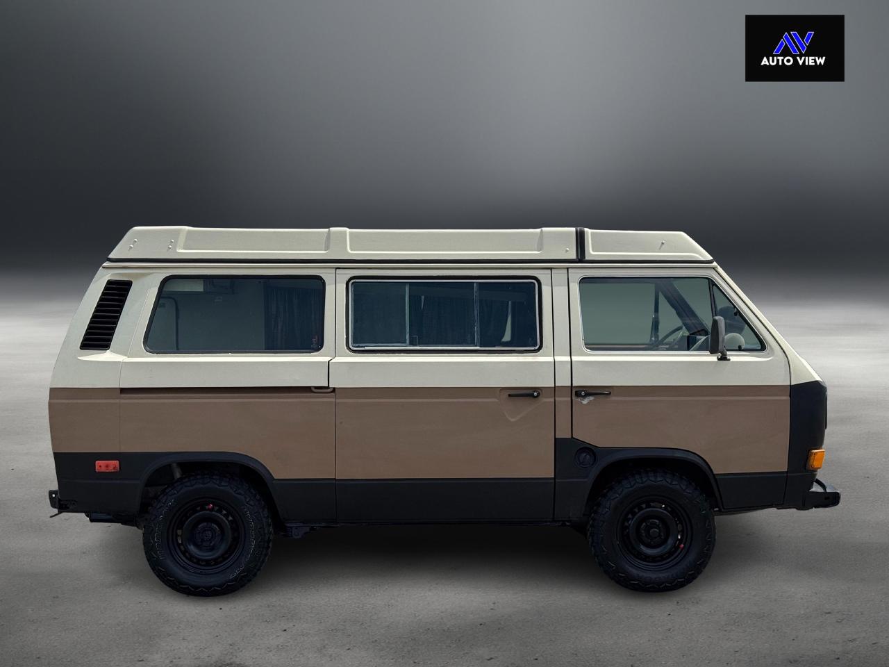 1983 Volkswagen Vanagon Campmobile **NEW MOTOR / TRANSMISSION** - Photo #4