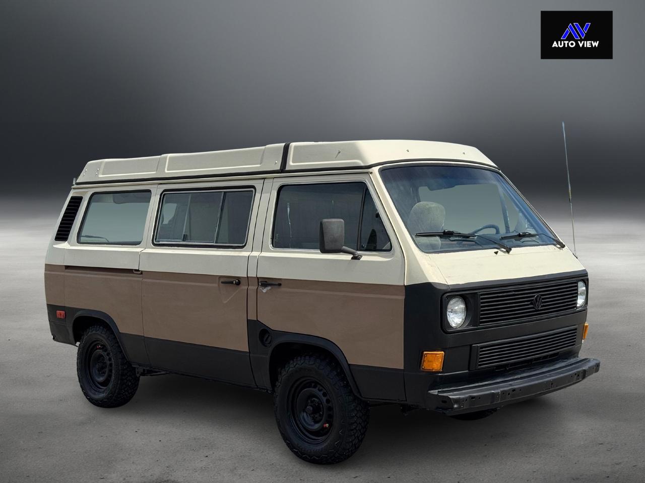 1983 Volkswagen Vanagon Campmobile **NEW MOTOR / TRANSMISSION** Photo2