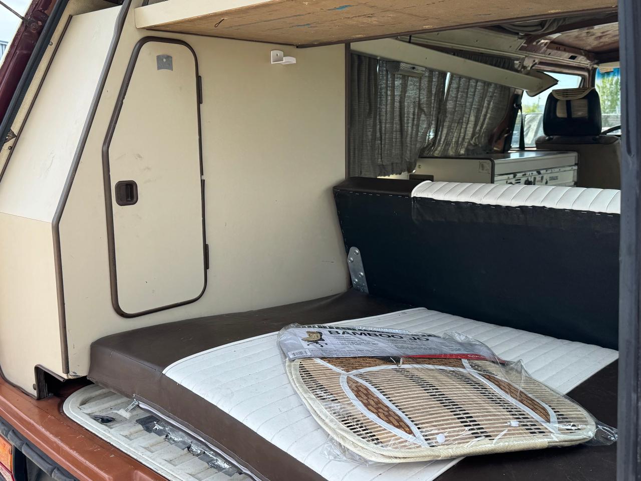1983 Volkswagen Vanagon Campmobile **NEW MOTOR / TRANSMISSION** - Photo #38
