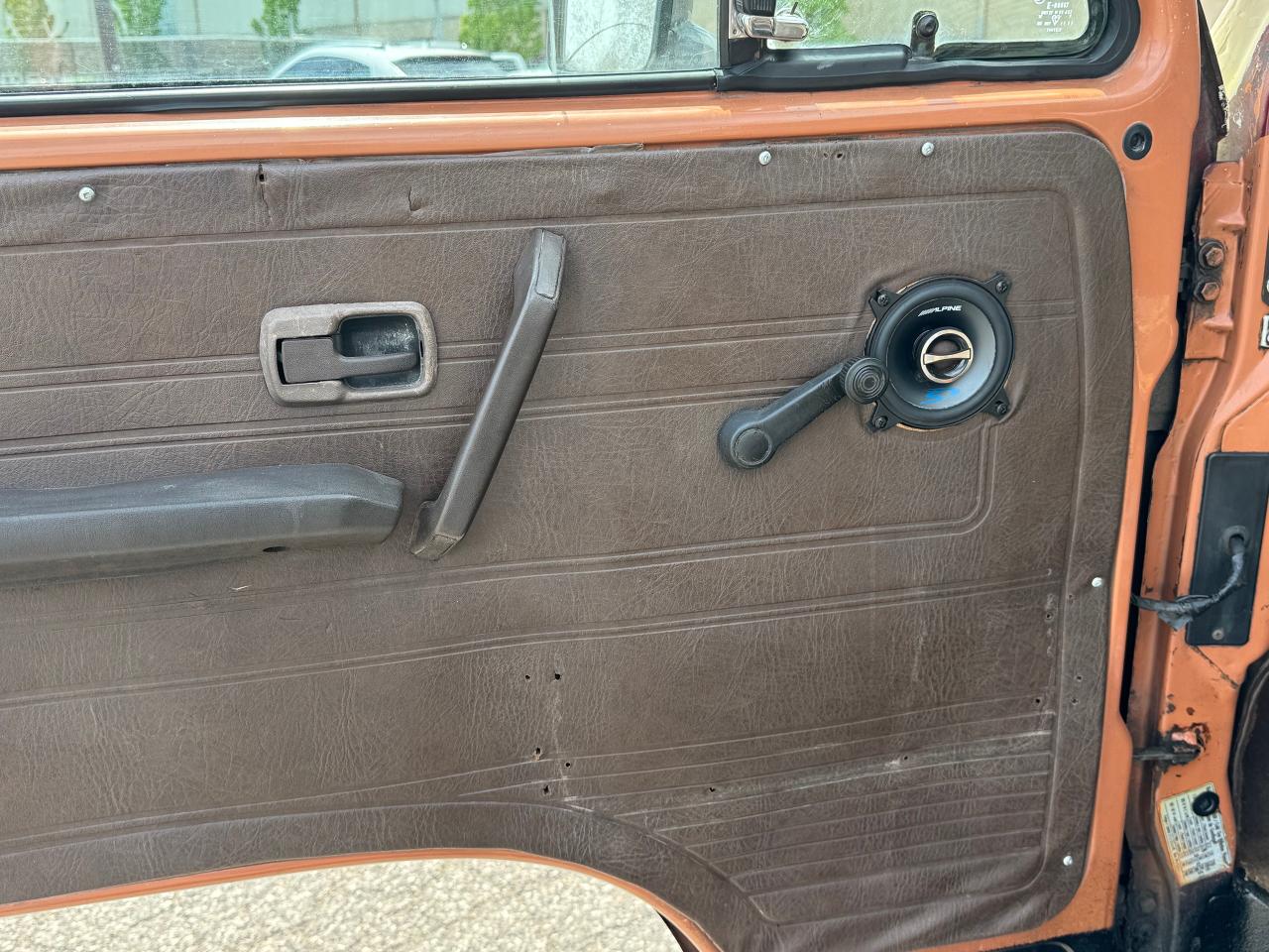 1983 Volkswagen Vanagon Campmobile **NEW MOTOR / TRANSMISSION** - Photo #26