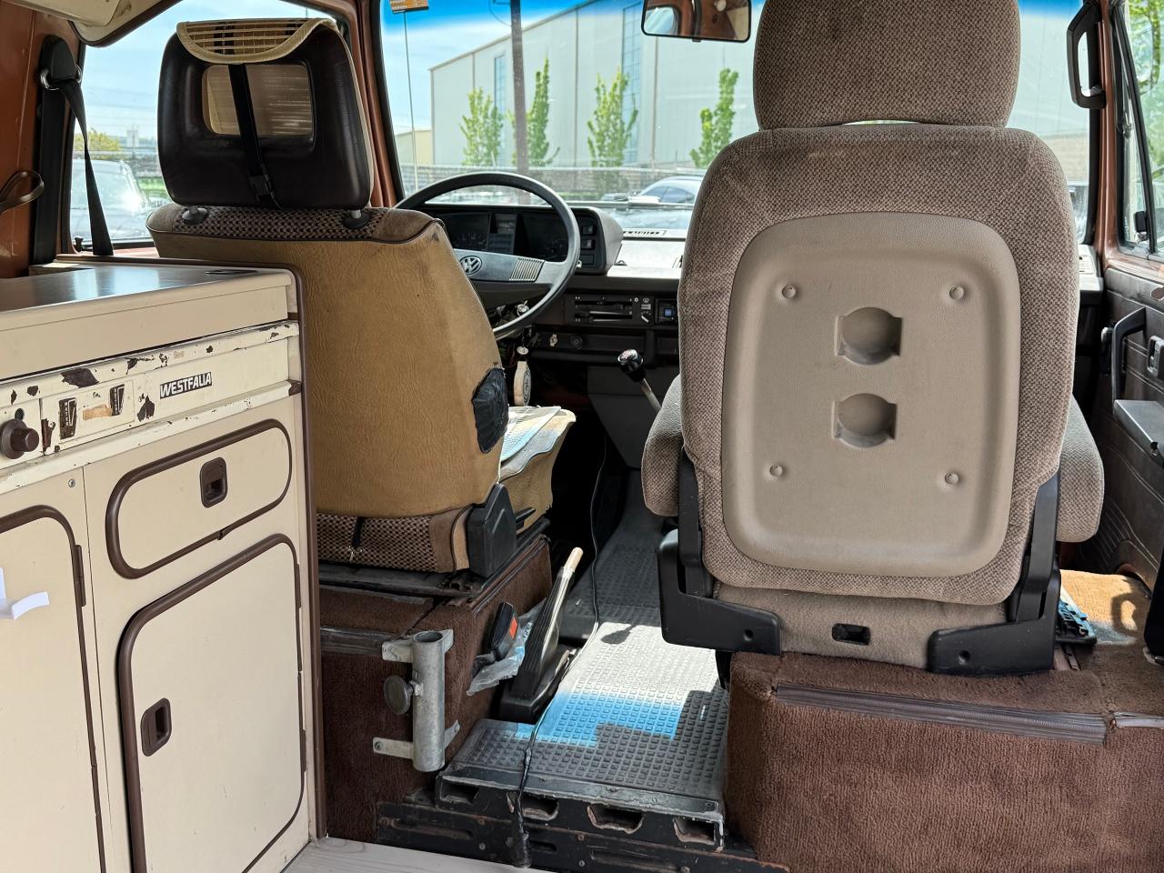 1983 Volkswagen Vanagon Campmobile **NEW MOTOR / TRANSMISSION** - Photo #36