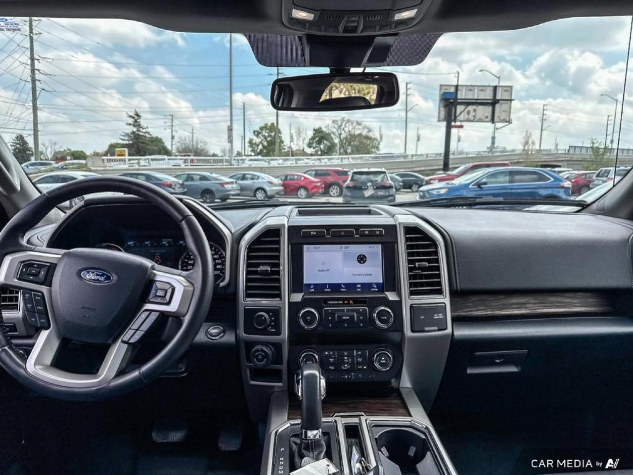 2020 Ford F-150 LARIAT / 4WD / CREW / LEATHER / NAV / ROOF - Photo #12