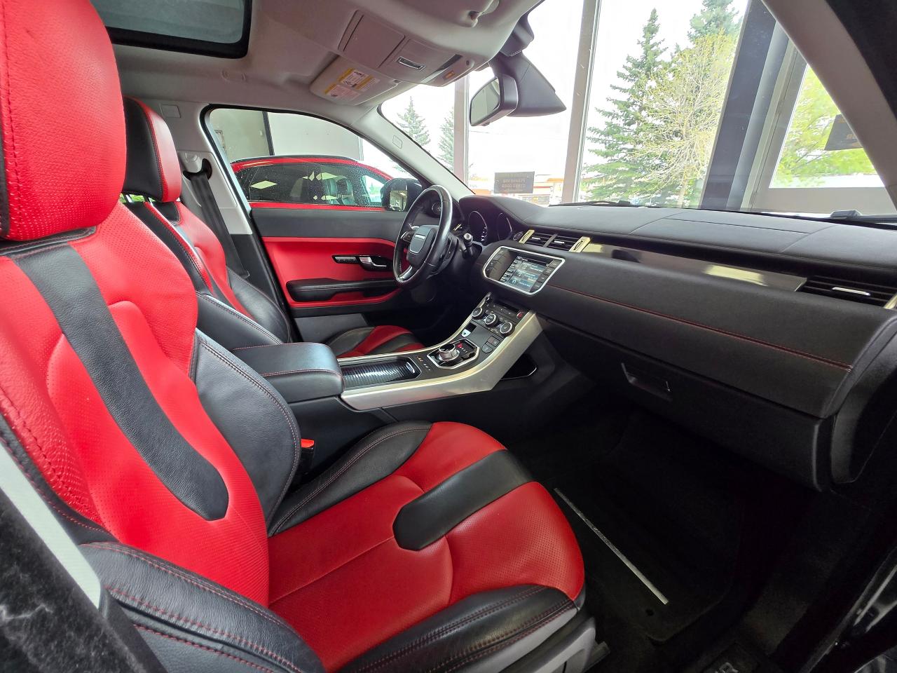 2015 Land Rover Range Rover Evoque Dynamic | ALL CREDIT ACCEPTED!! - Photo #11