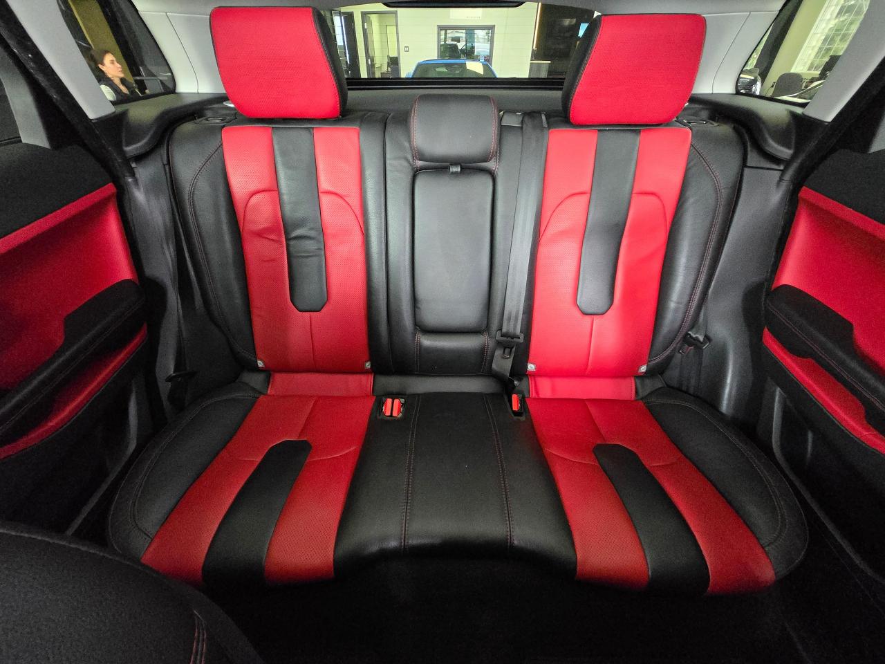 2015 Land Rover Range Rover Evoque Dynamic | ALL CREDIT ACCEPTED!! - Photo #18