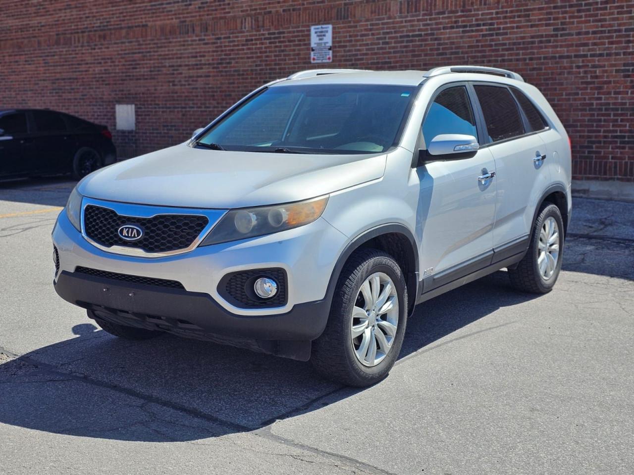 Used 2011 Kia Sorento EX for sale in Mississauga, ON