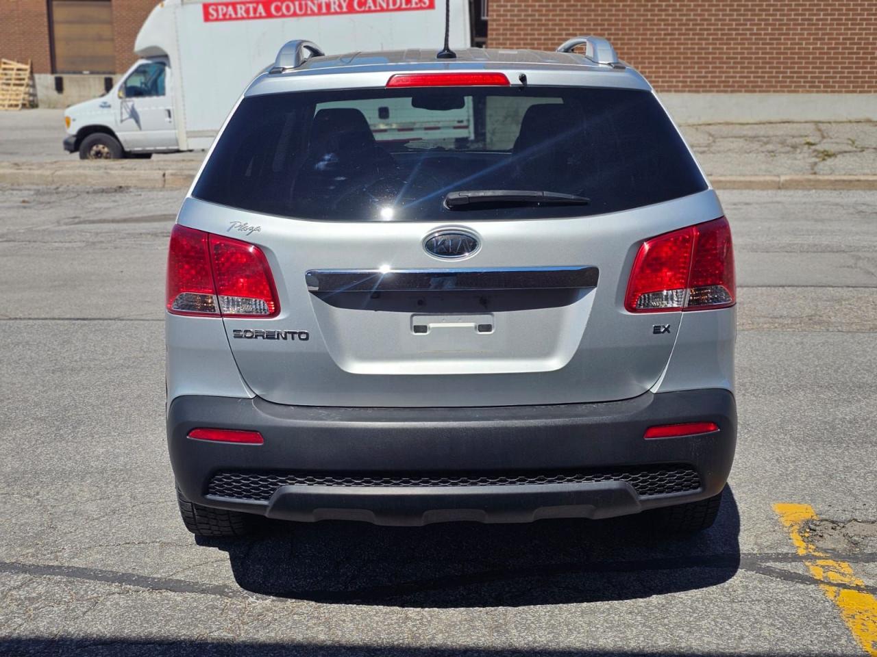 2011 Kia Sorento EX - Photo #4