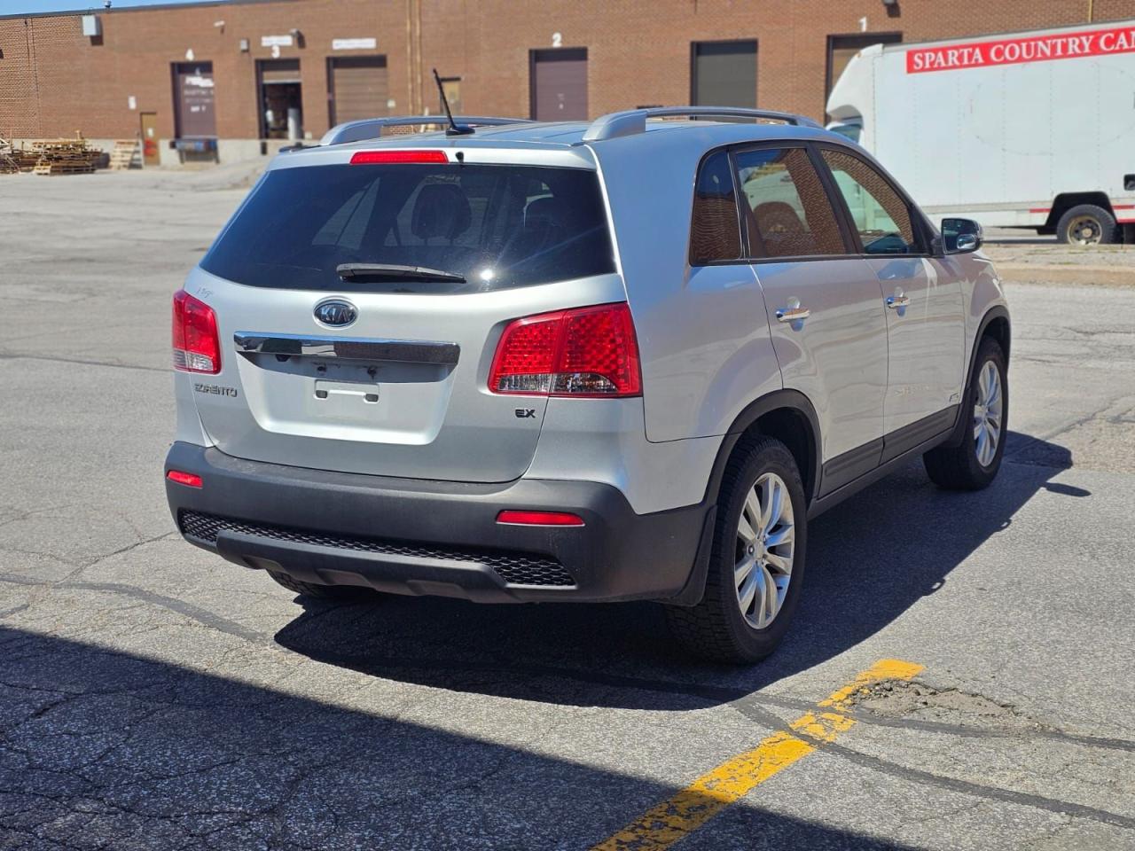 2011 Kia Sorento EX - Photo #5