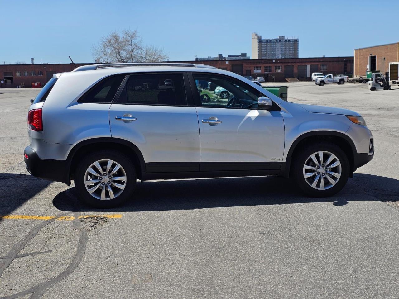 2011 Kia Sorento EX - Photo #6