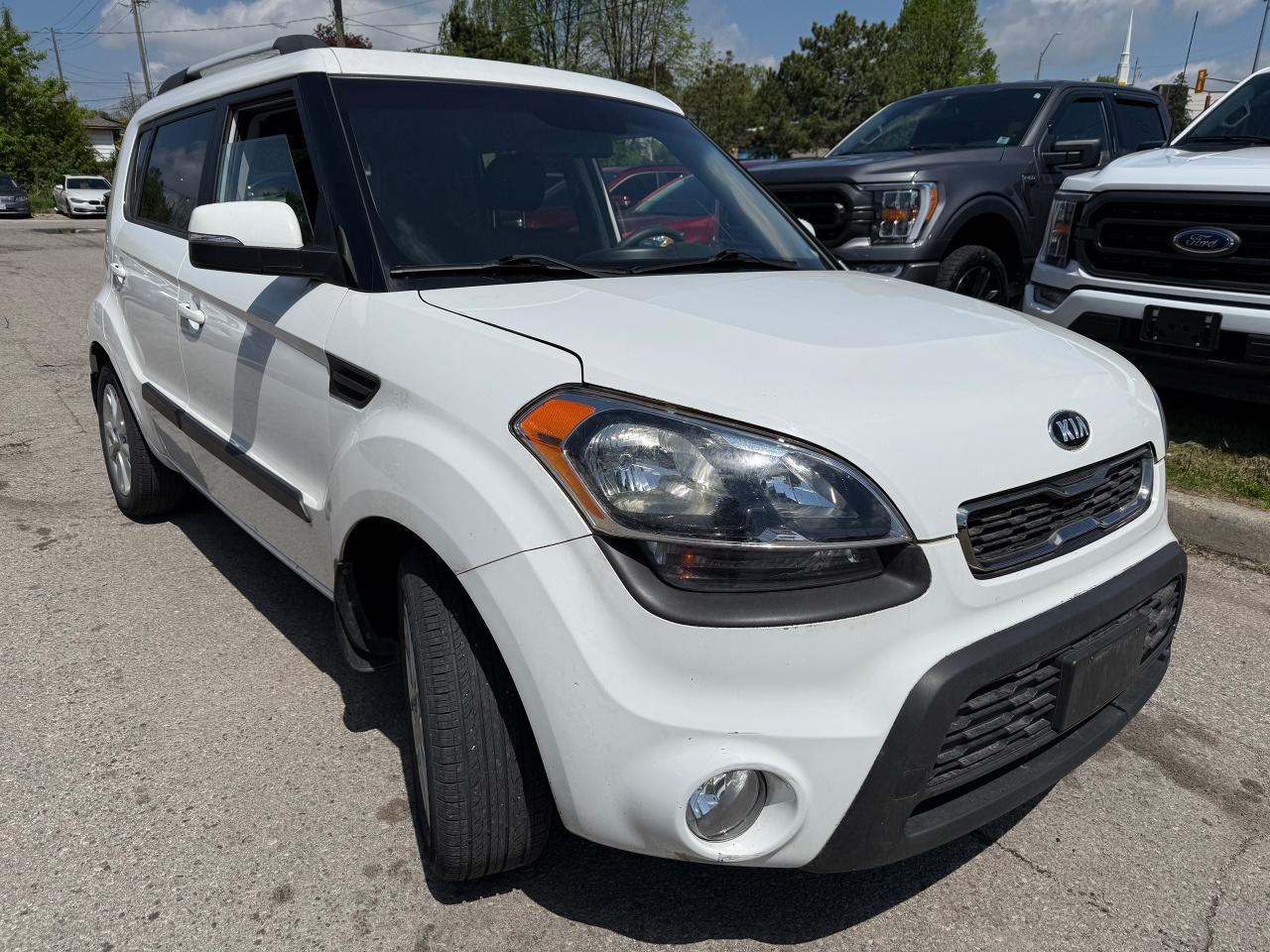 2013 Kia Soul 2u / MANUAL / ALLOYS / YOU SAFETY YOU SAVE - Photo #4