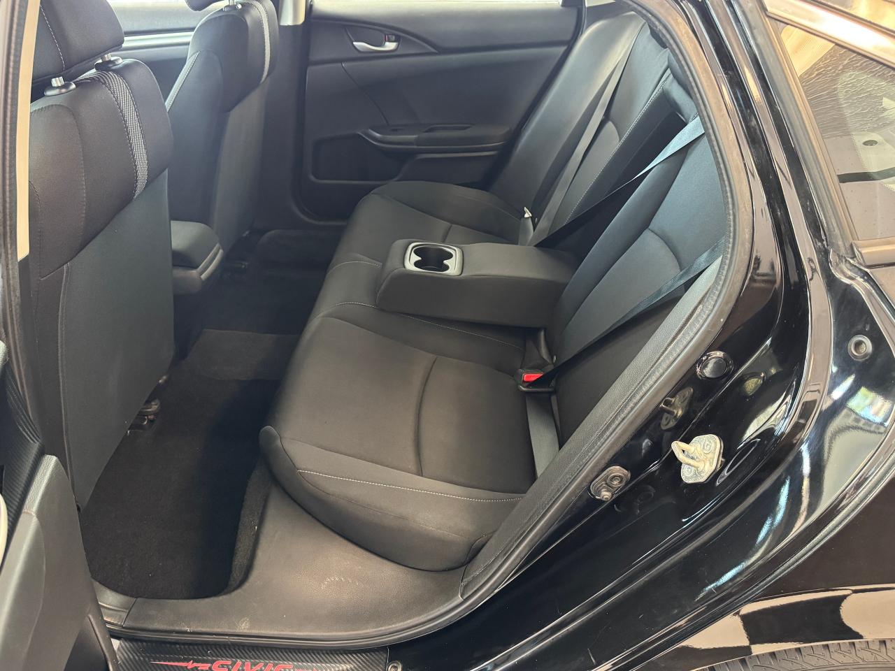 2018 Honda Civic LX+New Tires+Camera+Heated Seats+ApplePlay Photo23