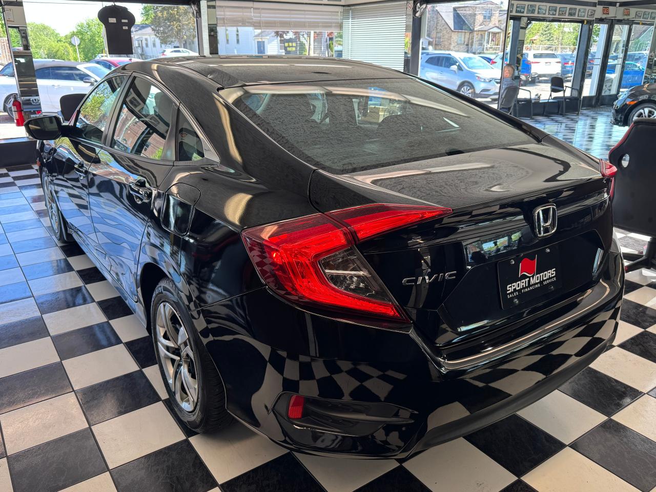 2018 Honda Civic LX+New Tires+Camera+Heated Seats+ApplePlay Photo4