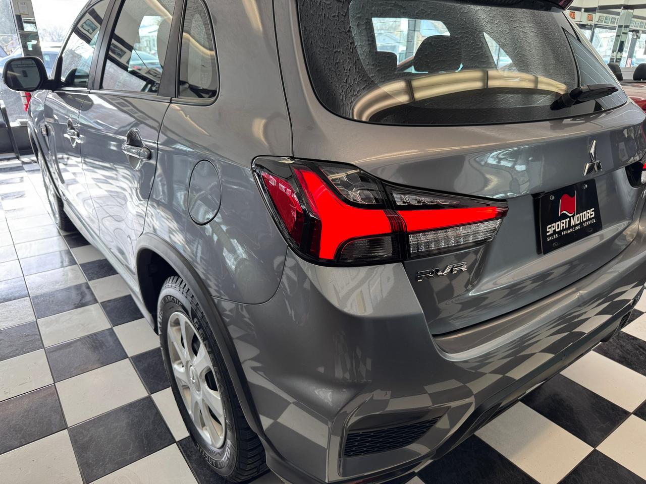 2020 Mitsubishi RVR SE AWD+Camera+ApplePlay+Heated Seats+CLEAN CARFAX Photo