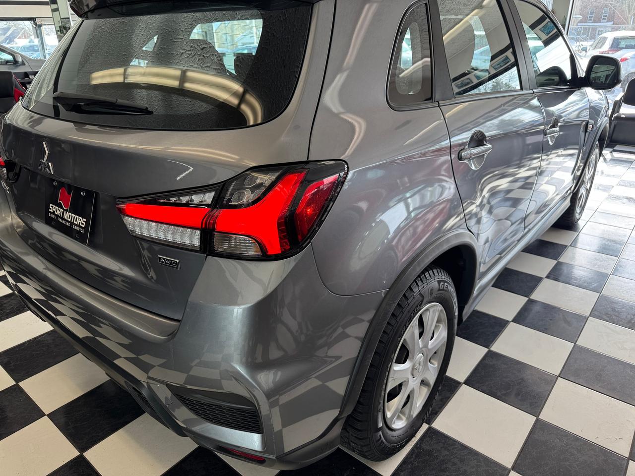 2020 Mitsubishi RVR SE AWD+Camera+ApplePlay+Heated Seats+CLEAN CARFAX Photo
