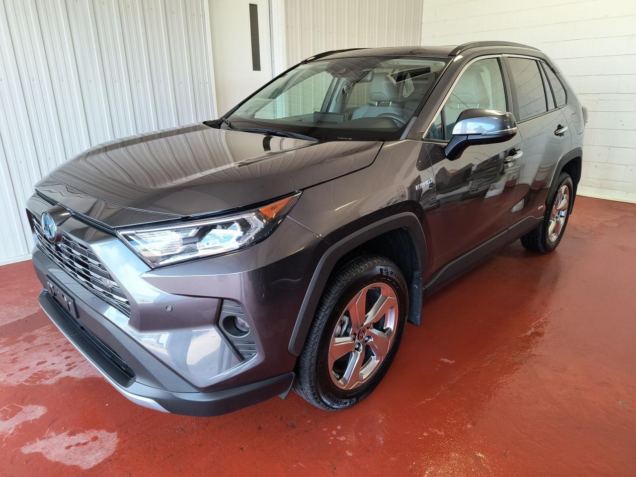 Used 2021 Toyota RAV4 Hybrid Limited AWD for sale in Pembroke, ON