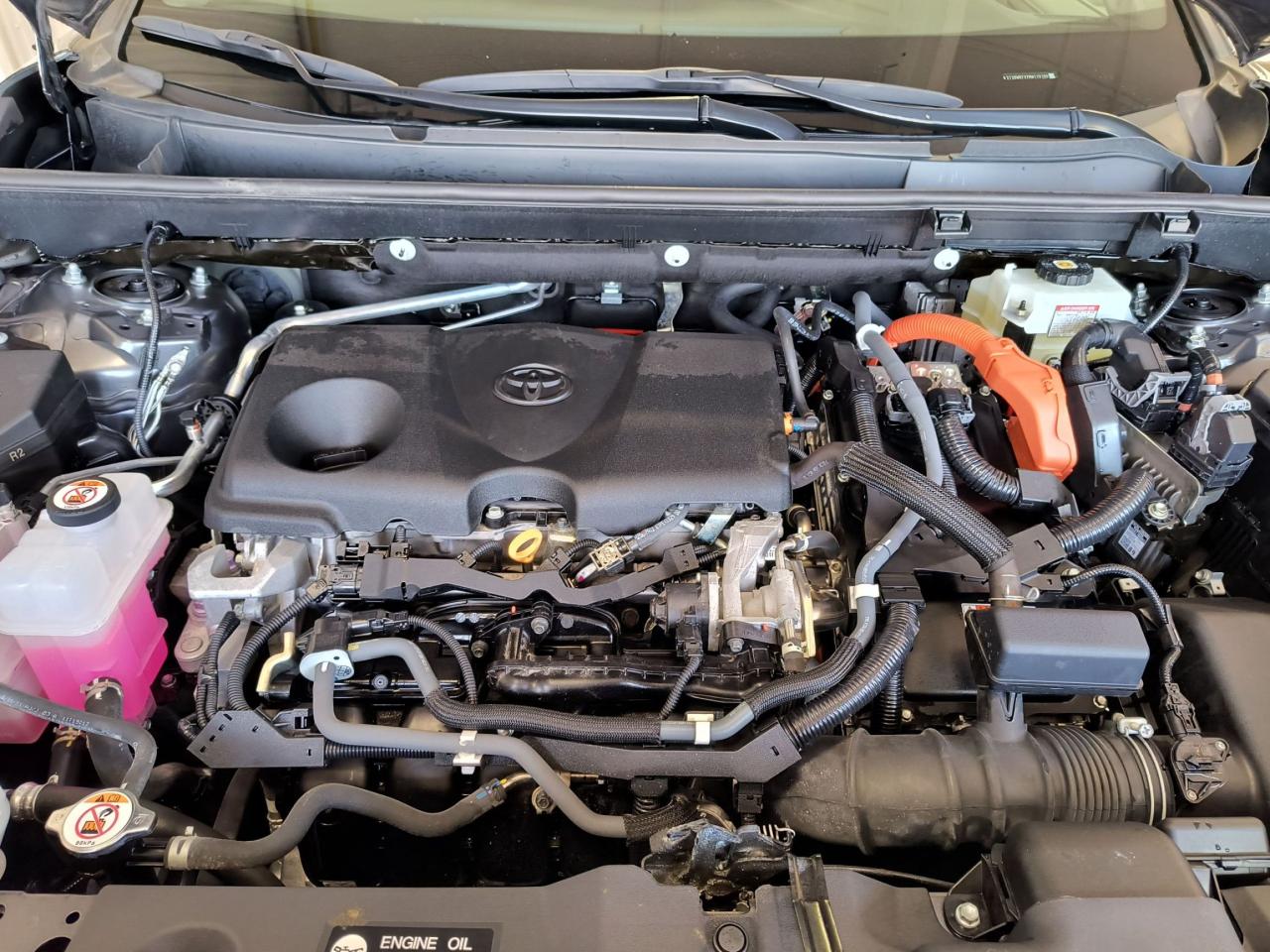 2021 Toyota RAV4 Hybrid Limited AWD Photo3