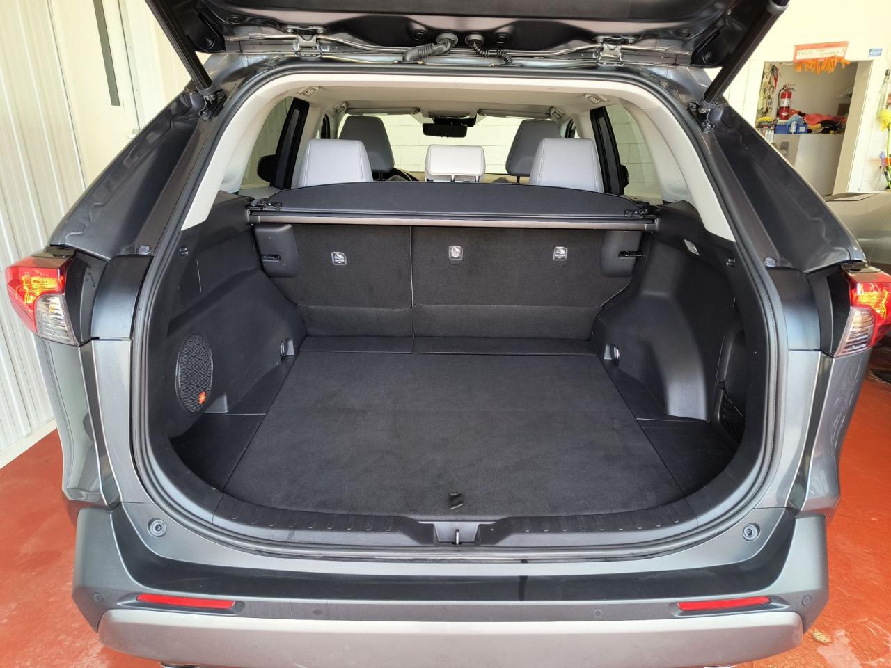 2021 Toyota RAV4 Hybrid Limited AWD Photo