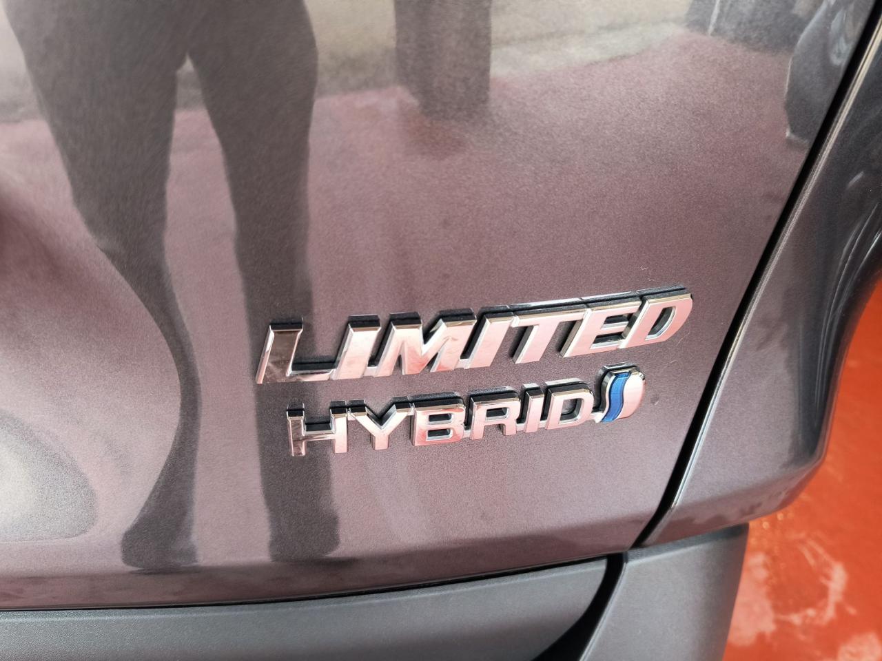 2021 Toyota RAV4 Hybrid Limited AWD Photo