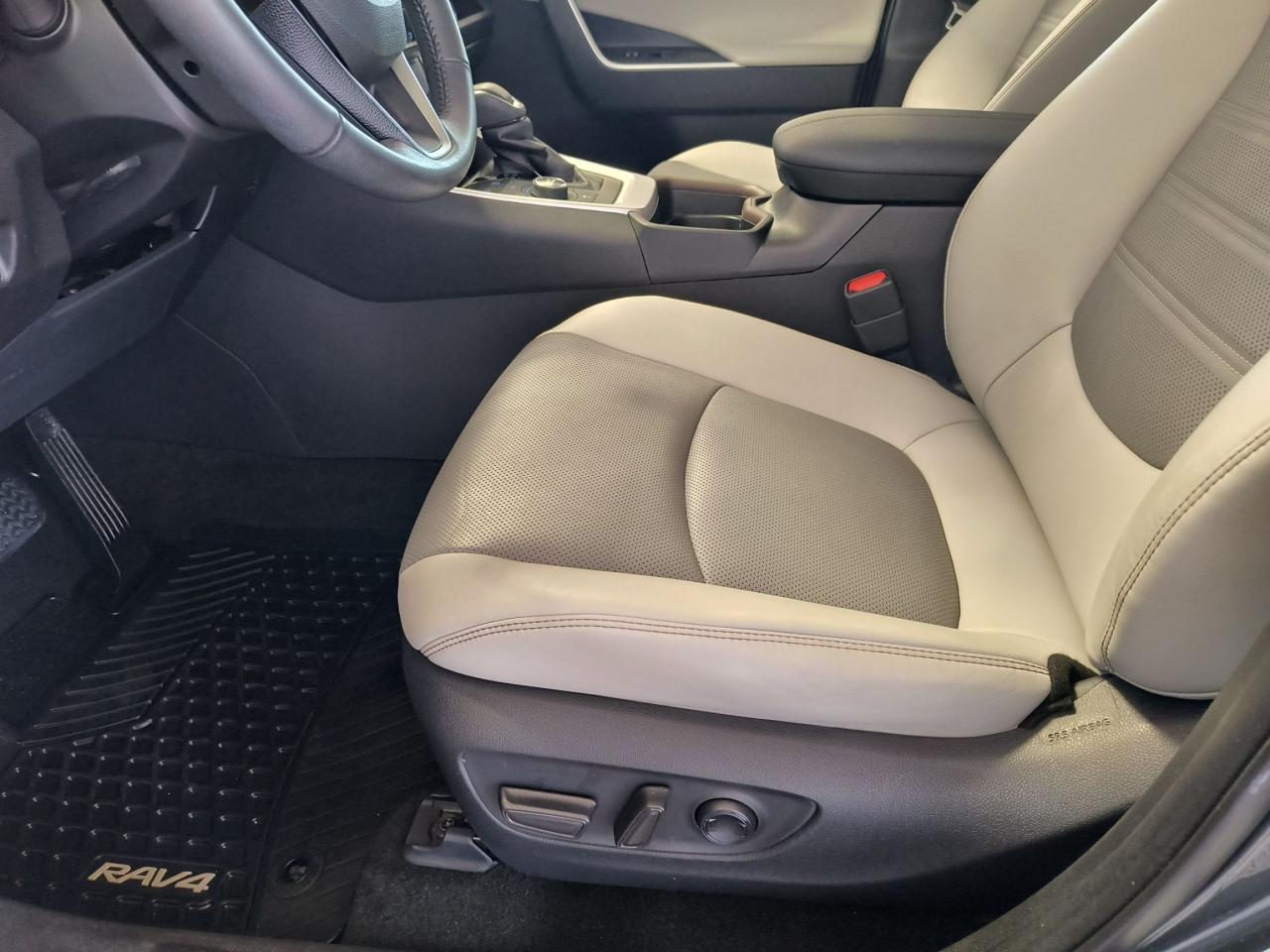 2021 Toyota RAV4 Hybrid Limited AWD Photo