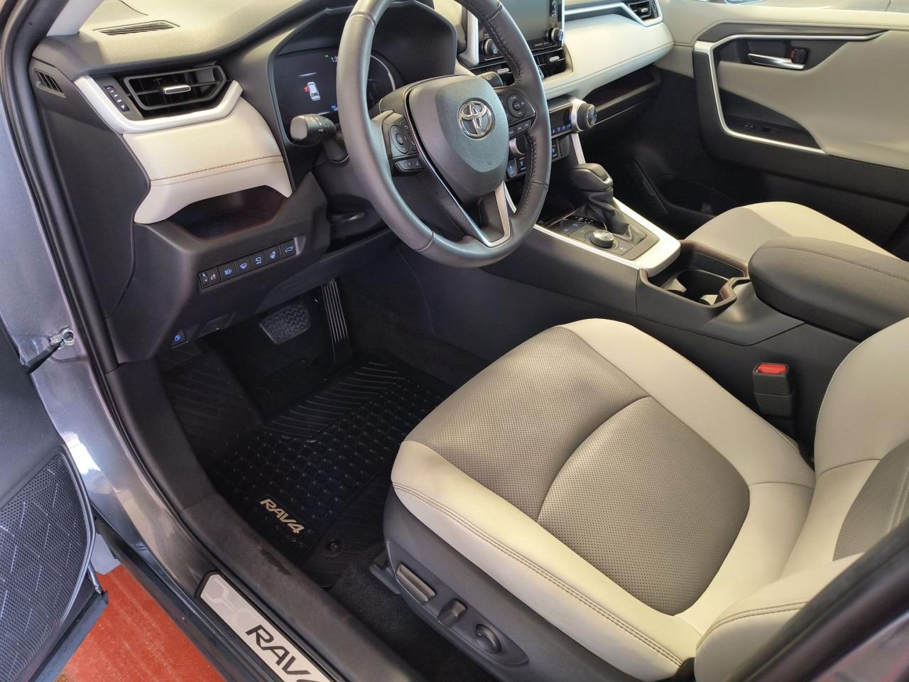 2021 Toyota RAV4 Hybrid Limited AWD Photo