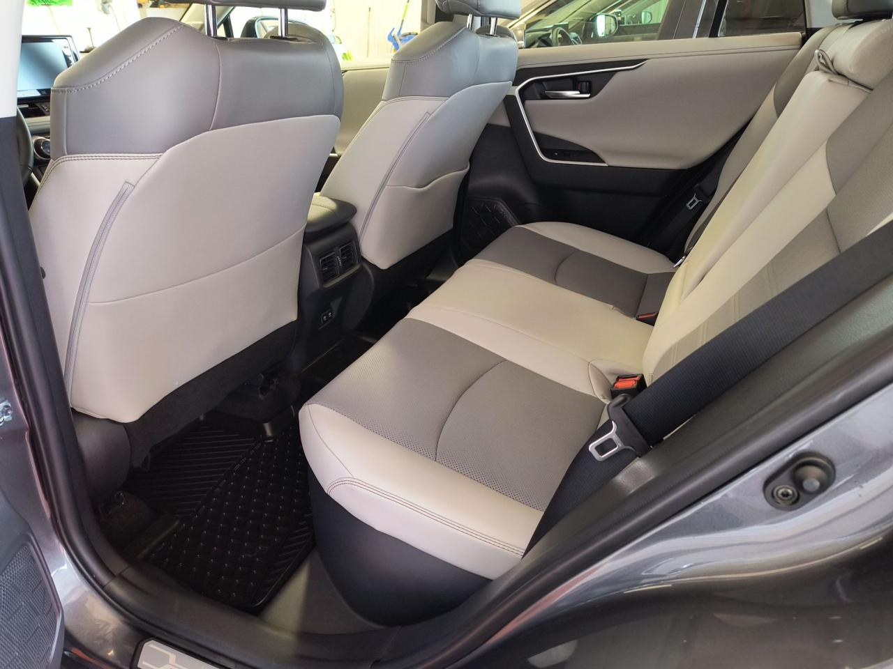 2021 Toyota RAV4 Hybrid Limited AWD Photo