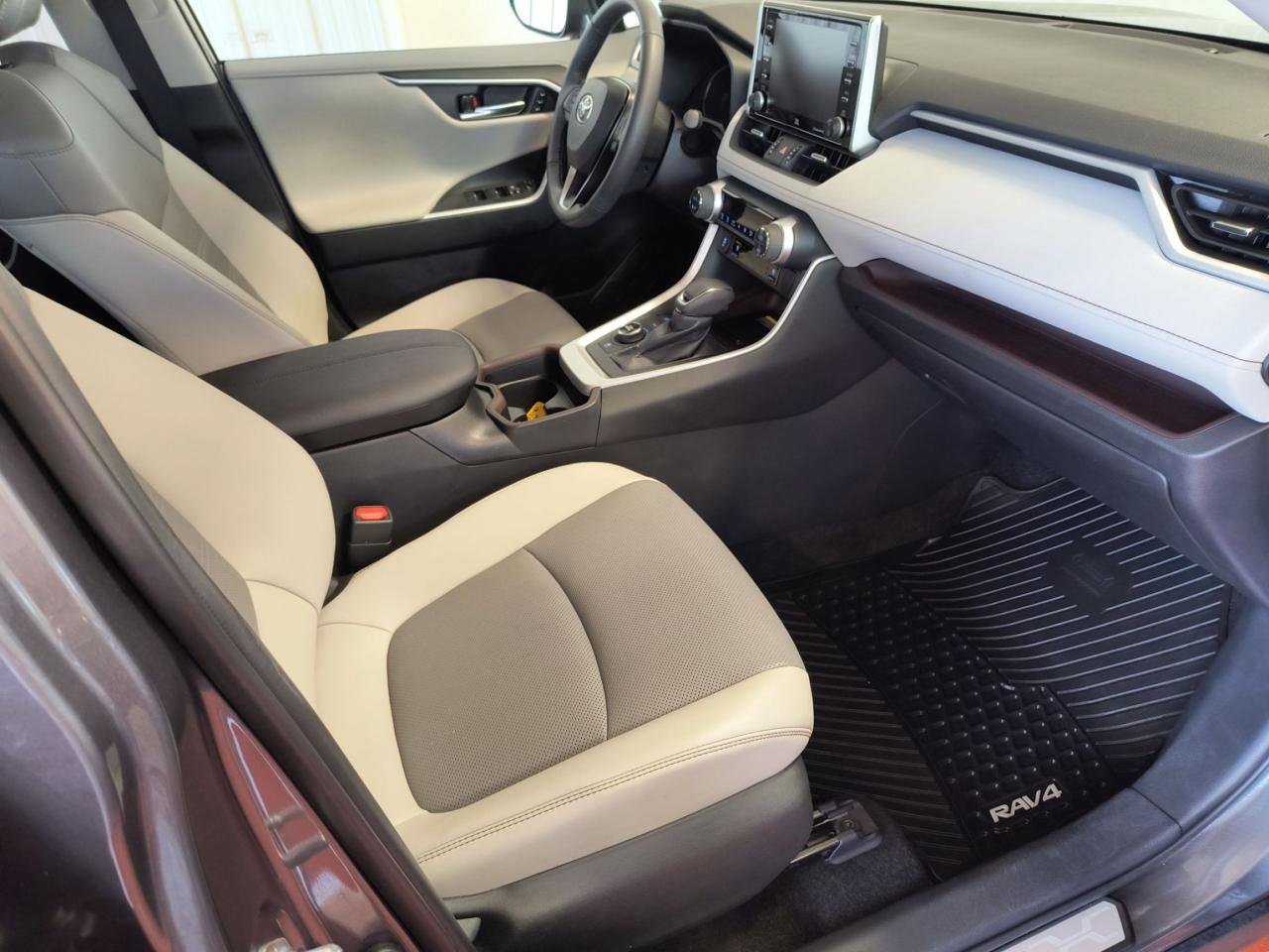 2021 Toyota RAV4 Hybrid Limited AWD Photo
