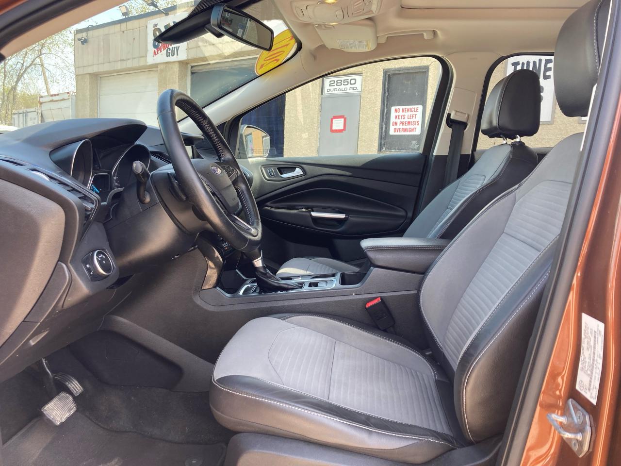 2017 Ford Escape Titanium - Photo #9