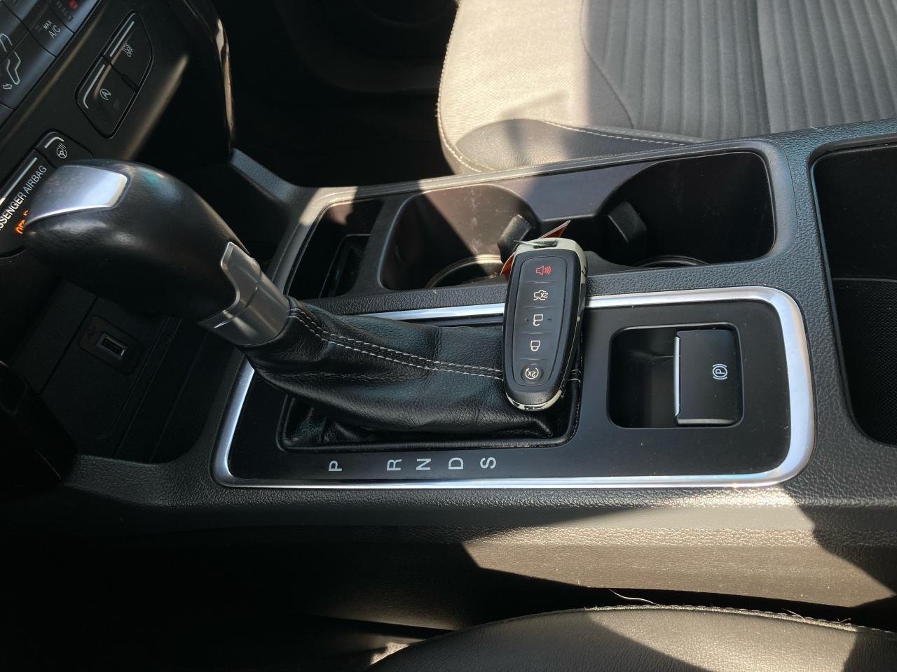 2017 Ford Escape Titanium - Photo #15