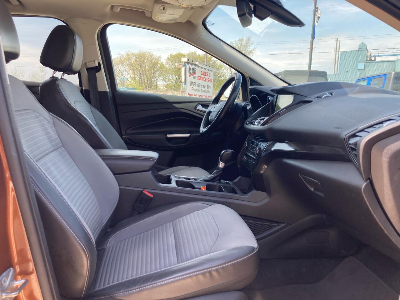 2017 Ford Escape Titanium - Photo #6