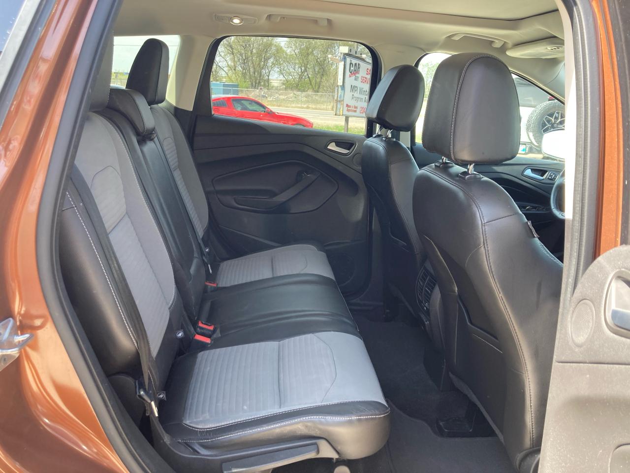 2017 Ford Escape Titanium - Photo #10