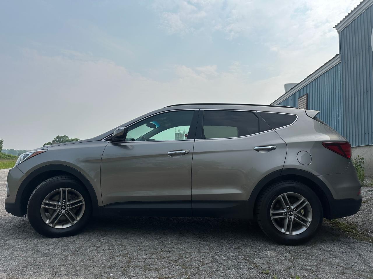 2018 Hyundai Santa Fe Sport Premium Photo2