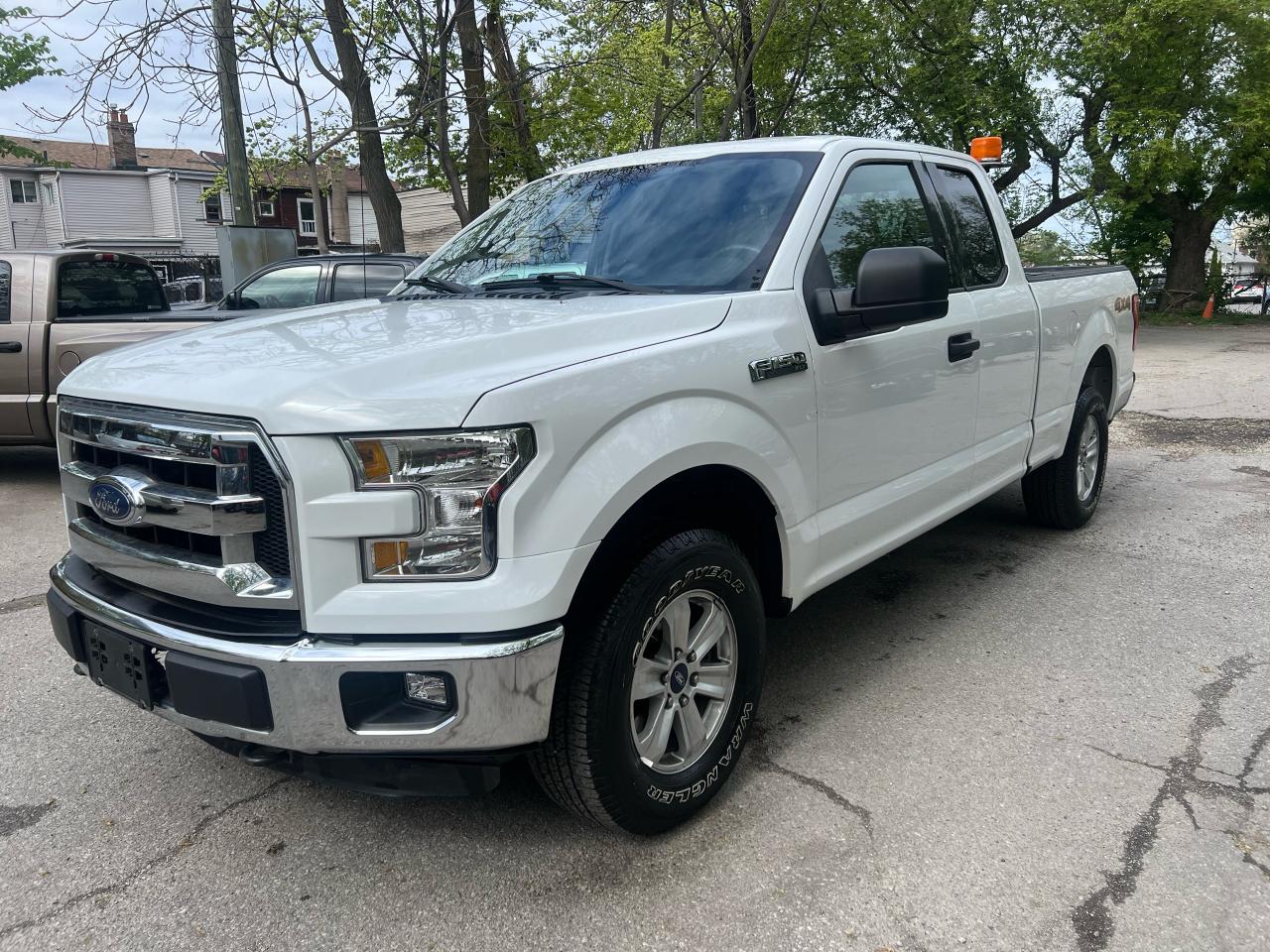 Used 2016 Ford F-150 XLT for sale in Scarborough, ON