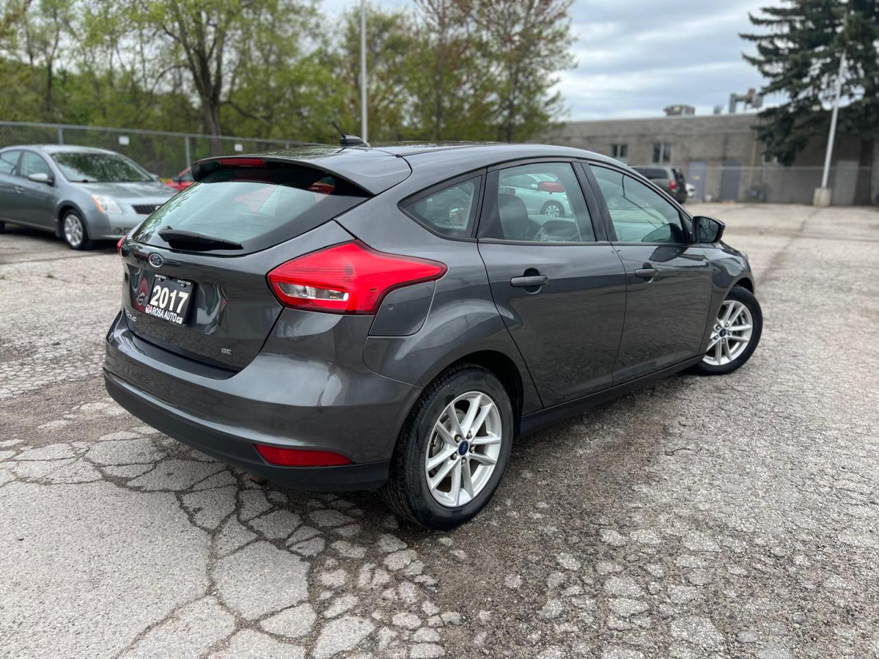 2017 Ford Focus AUTO NO ACCIDENT BLUETOOTH BACKUP CAM HEATED SEATS Photo4