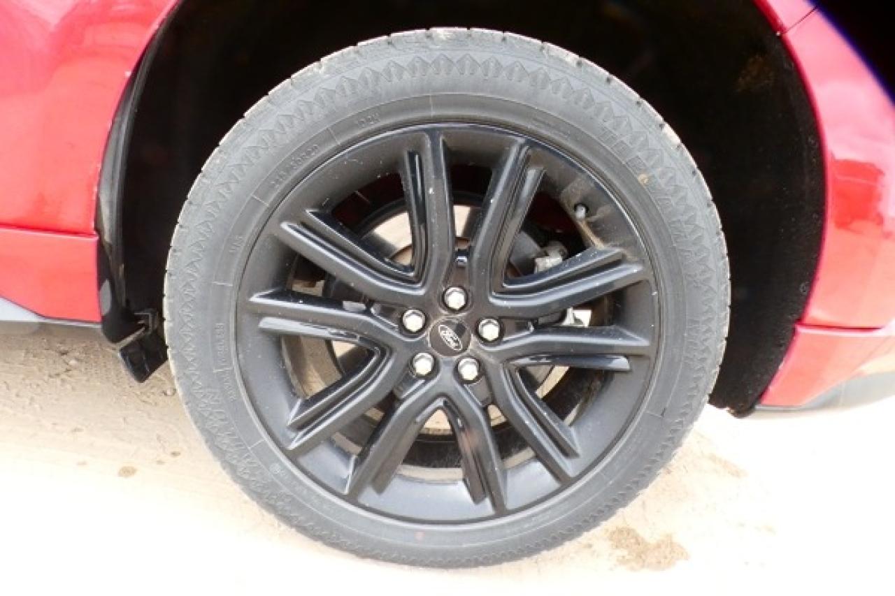 2024 Ford Edge ST Line AWD w/Htd Leather, BUC - Photo #17