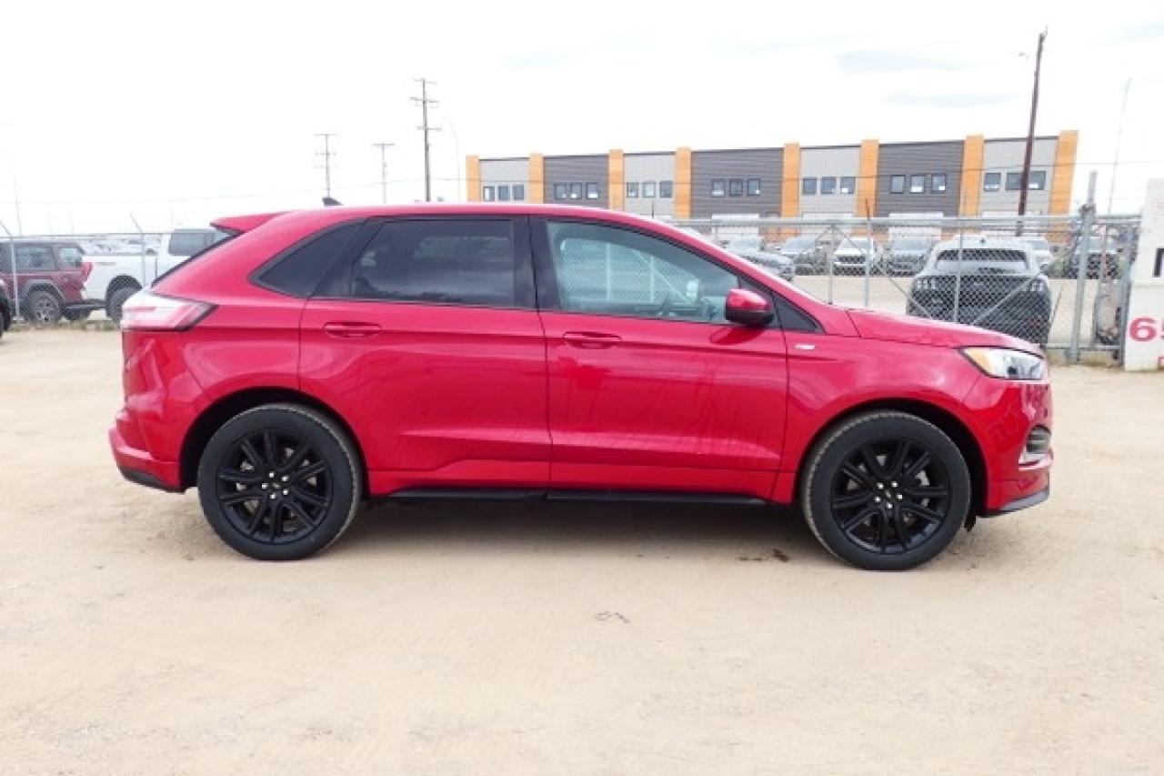 2024 Ford Edge ST Line AWD w/Htd Leather, BUC - Photo #5