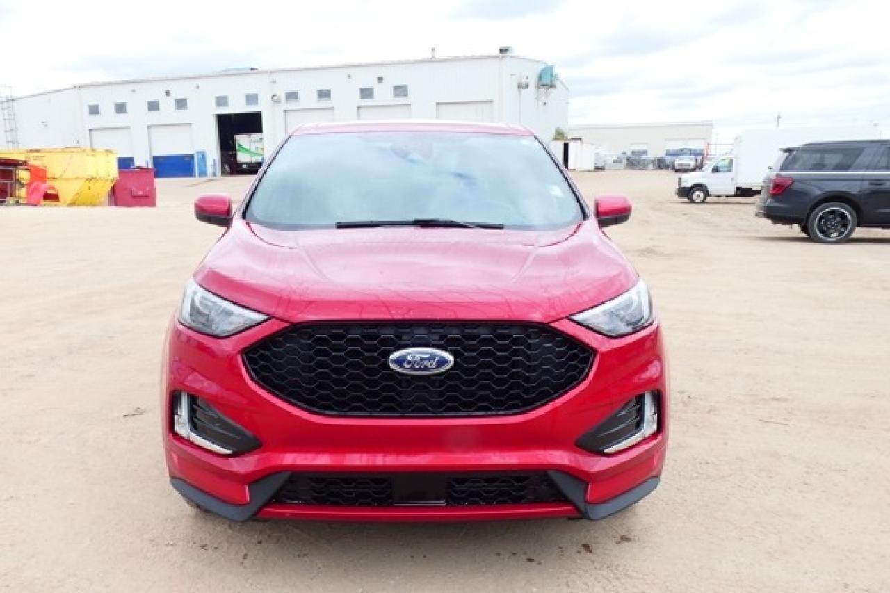 2024 Ford Edge ST Line AWD w/Htd Leather, BUC - Photo #3