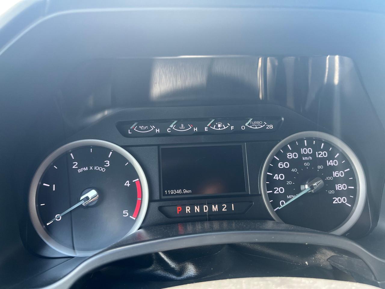 2018 Ford F-350 XLT 4WD Crew Cab 8' Box - Photo #16